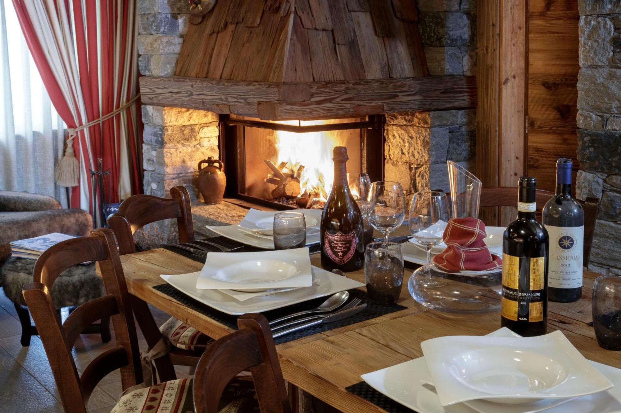 Chalet Matterhorn Francois - Central Ski Chalet With Spa And Breakfast, 100Mt Lift เบรยล์-แชร์วิเนีย ภายนอก รูปภาพ