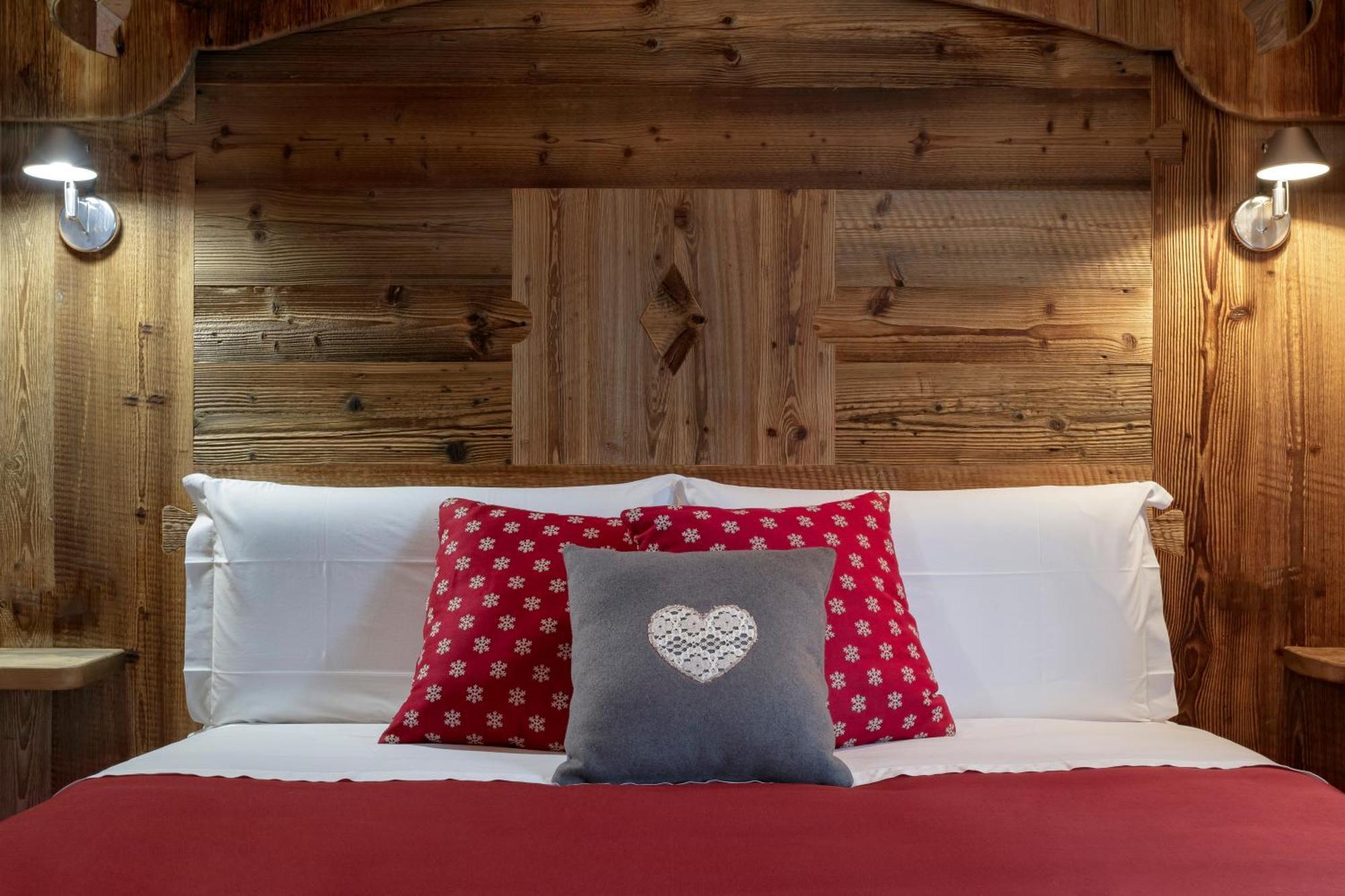 Chalet Matterhorn Francois - Central Ski Chalet With Spa And Breakfast, 100Mt Lift เบรยล์-แชร์วิเนีย ภายนอก รูปภาพ